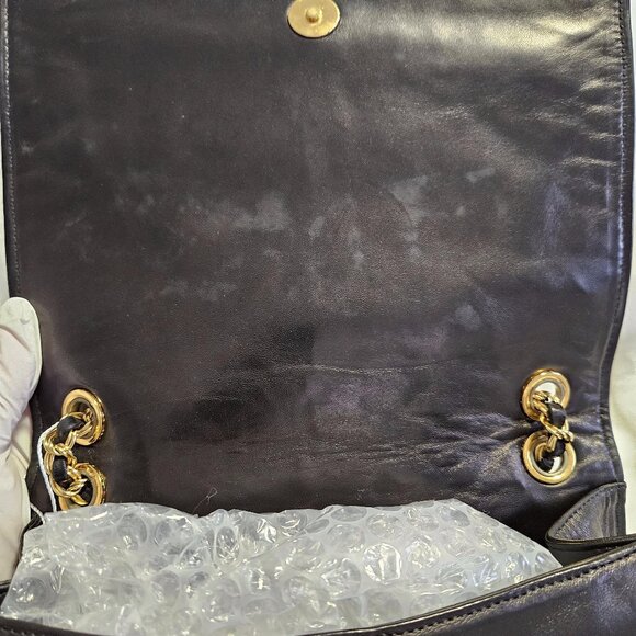 Authentic Bally  Lambskin Leather Quilted Flap Bag in Gold Chain - Picture 11 of 17